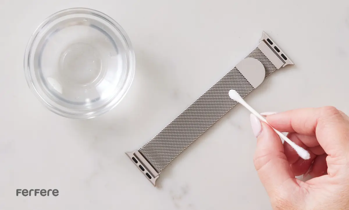 تمیز کردن بند اپل واچ