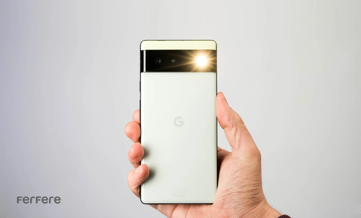 علت روشن نشدن چراغ قوه گوشی